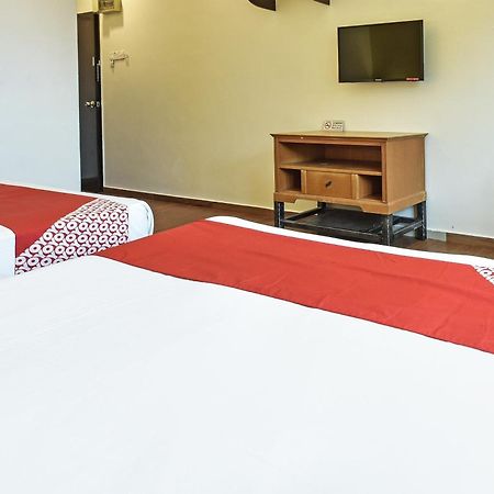 โอโย 44036 โฮเต็ล เดอ เปอร์ดานา ฮิลล์ Hotel บาตู ปาฮัท ภายนอก รูปภาพ