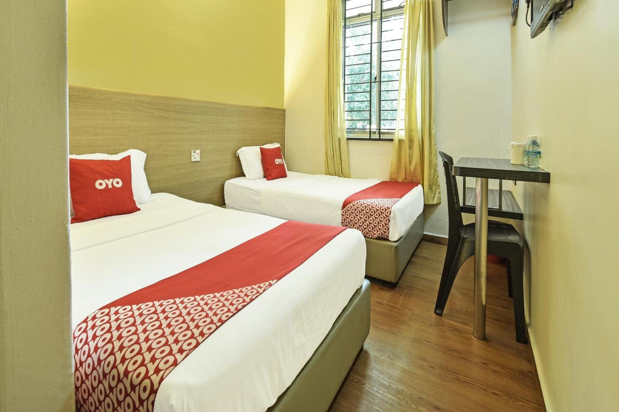 โอโย 44036 โฮเต็ล เดอ เปอร์ดานา ฮิลล์ Hotel บาตู ปาฮัท ภายนอก รูปภาพ