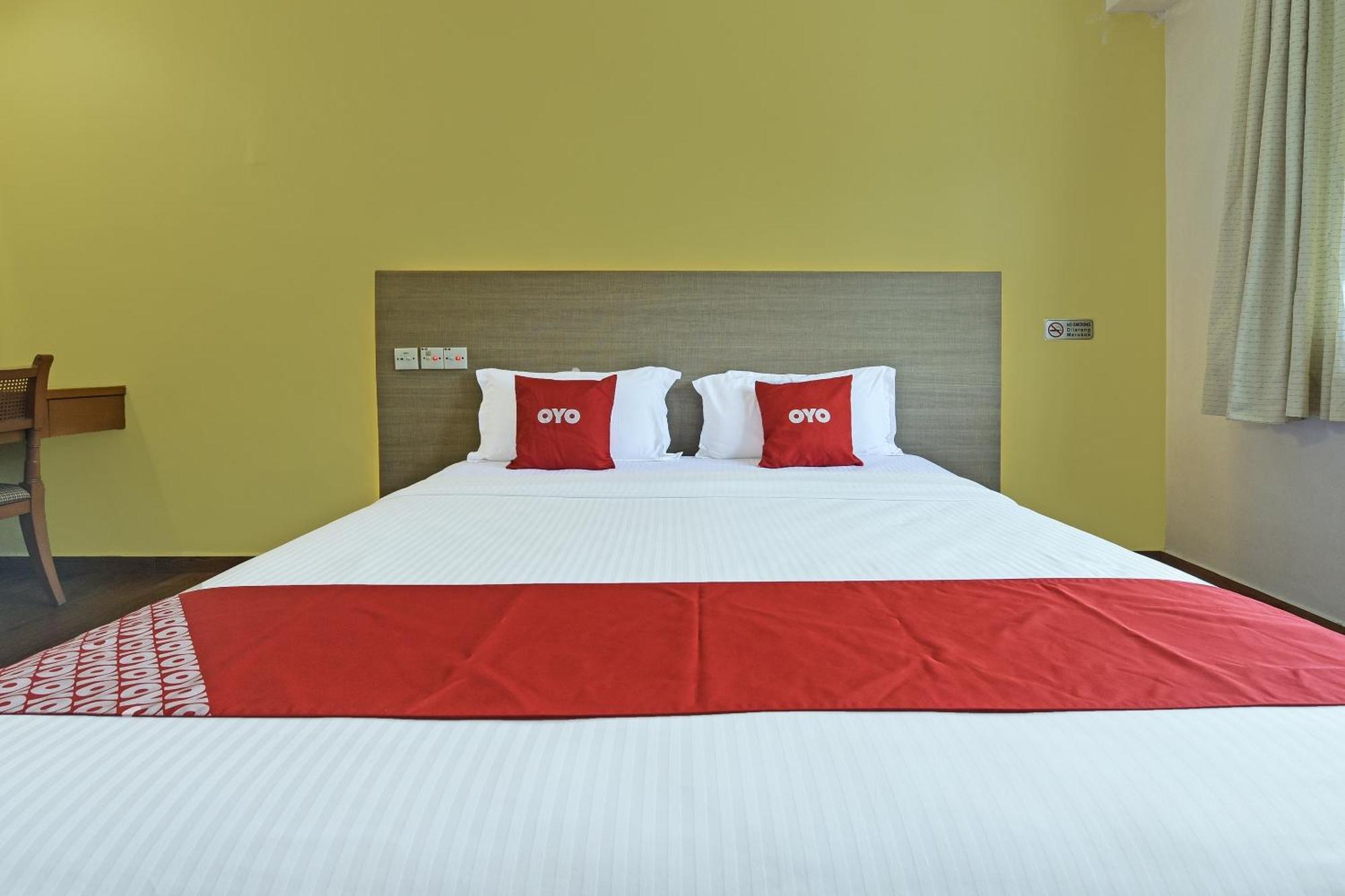 โอโย 44036 โฮเต็ล เดอ เปอร์ดานา ฮิลล์ Hotel บาตู ปาฮัท ภายนอก รูปภาพ