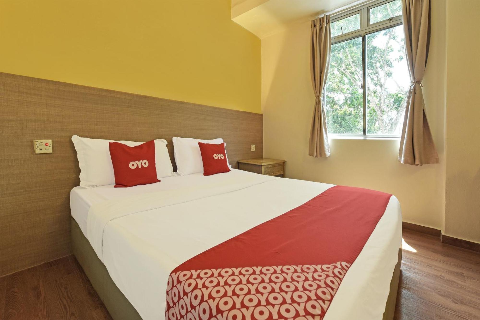 โอโย 44036 โฮเต็ล เดอ เปอร์ดานา ฮิลล์ Hotel บาตู ปาฮัท ภายนอก รูปภาพ